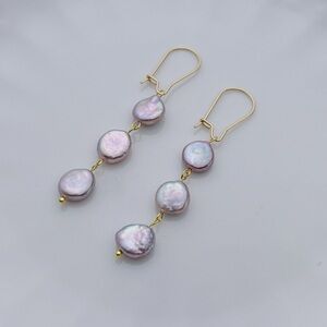 26E77 Handmade Freshwater Baroque Coin Pearl Huggies Earrings
